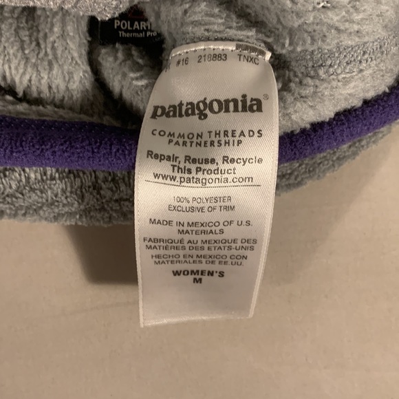 🚫🚫SOLD🚫🚫 Gray Patagonia with Purple Accents - Picture 7 of 8